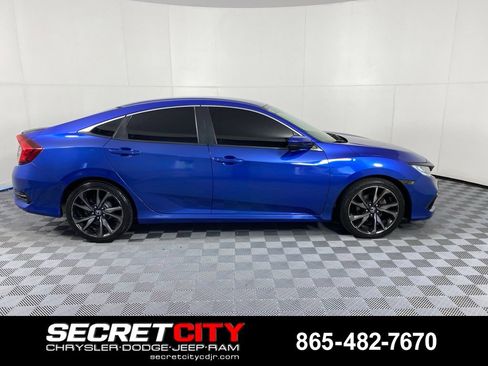 Used 2019 Honda Civic Sport image 8