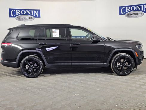 Used 2023 Jeep Grand Cherokee L Laredo AWD/4WD image 28