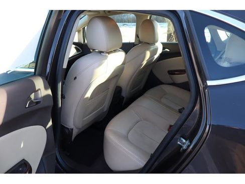 Used 2013 Buick Verano 4dr Sdn image 8