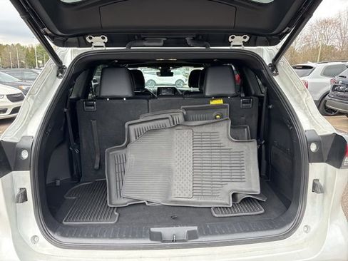Used 2022 Toyota Highlander XSE image 15