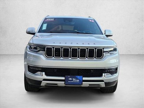 Used 2022 Jeep Wagoneer Series II AWD/4WD image 2