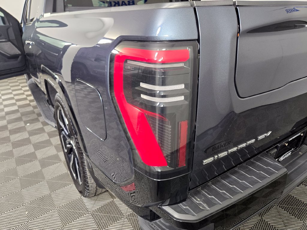 Used 2025 GMC Sierra EV Denali AWD/4WD image 43