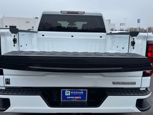 Used 2022 GMC Sierra 1500 Elevation AWD/4WD image 7