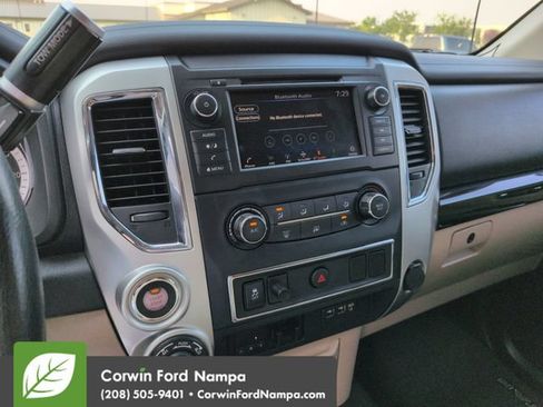 Used 2019 Nissan Titan SV AWD/4WD image 16