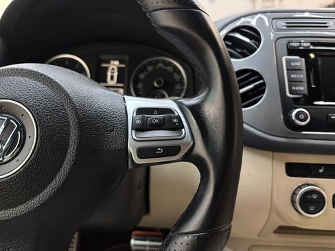 Used 2014 Volkswagen Tiguan R-Line AWD/4WD image 18