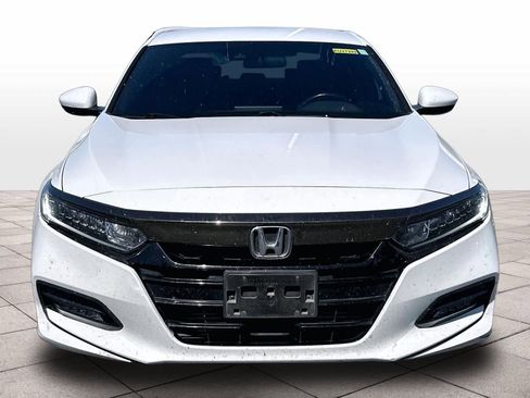 Used 2019 Honda Accord Sport image 2