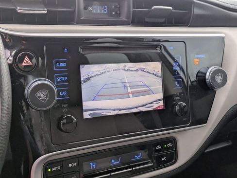 Used 2019 Toyota Corolla LE image 22