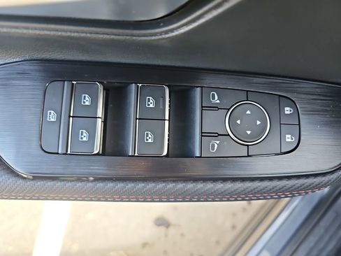 New 2026 Nissan Kicks SR image 31