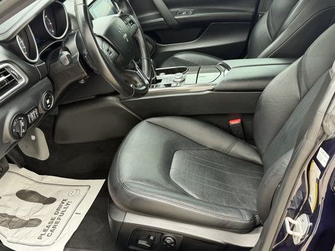 Used 2018 Maserati Ghibli RWD image 22