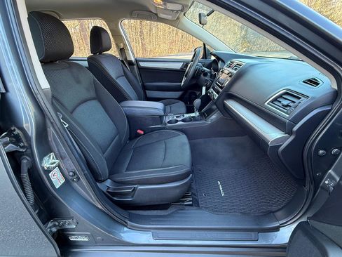 Used 2018 Subaru Outback 2.5i AWD/4WD image 22