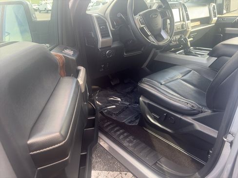 Used 2020 Ford F150 Lariat image 5