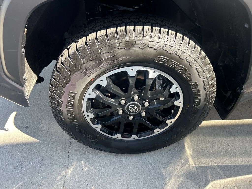 Certified 2025 Toyota Tundra SR5 w/ TRD Off-Road Package AWD/4WD image 16