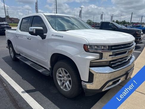 Used 2021 Chevrolet Silverado 1500 LTZ w/ LTZ Convenience Package II AWD/4WD image 3