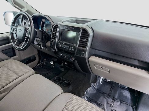 Used 2019 Ford F150 XLT w/ Equipment Group 302A Luxury AWD/4WD image 21