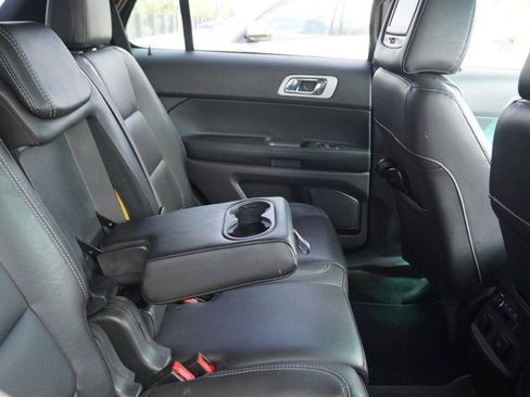 Used 2015 Ford Explorer Sport w/ Equipment Group 401A AWD/4WD image 11