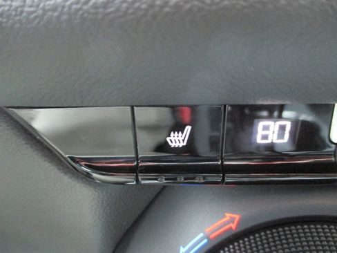 Used 2023 Chevrolet Blazer LT w/ Convenience Package FWD image 22