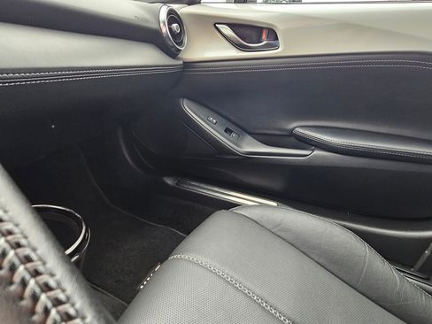 Used 2023 MAZDA MX-5 Miata Grand Touring image 11