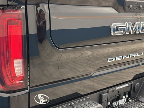 Used 2024 GMC Sierra 1500 Denali Ultimate AWD/4WD image 43