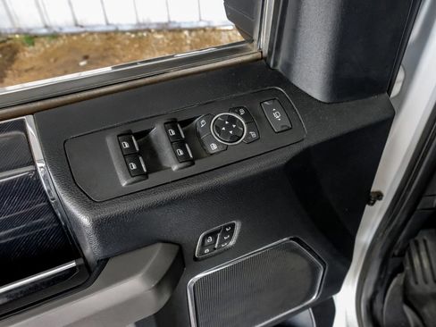 Used 2021 Ford F350 Platinum w/ FX4 Off-Road Package AWD/4WD image 45