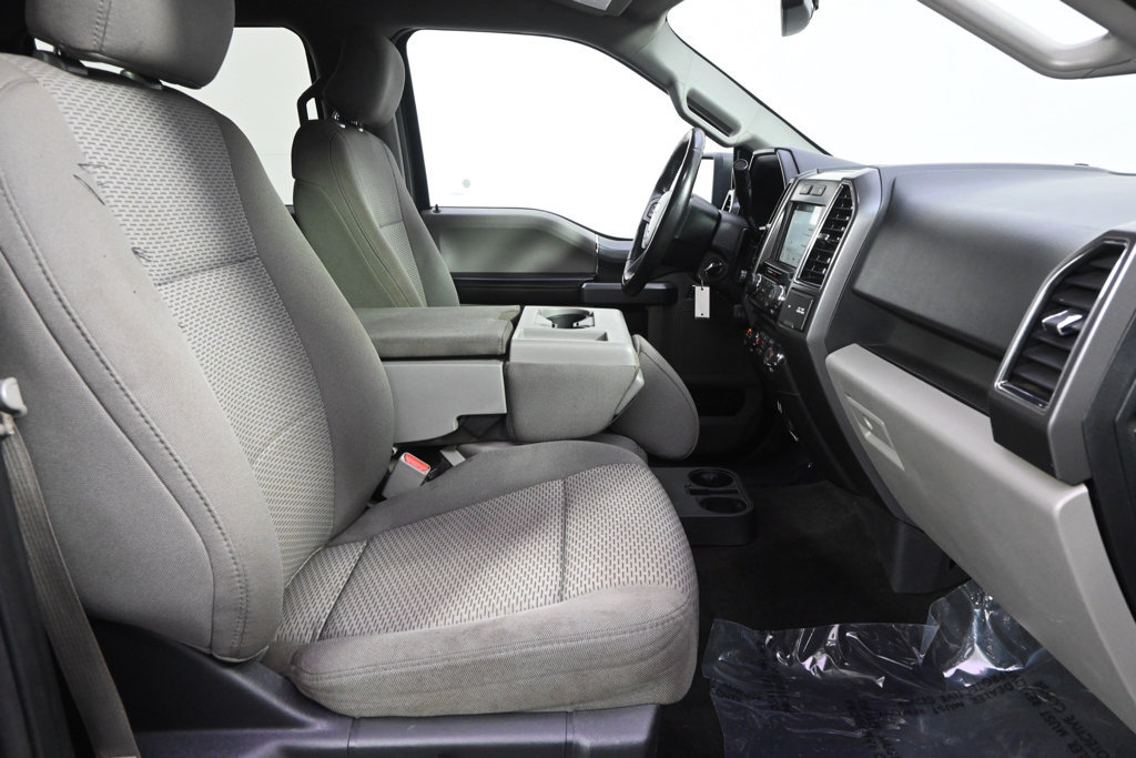 Used 2017 Ford F150 XLT w/ Equipment Group 302A Luxury AWD/4WD image 16