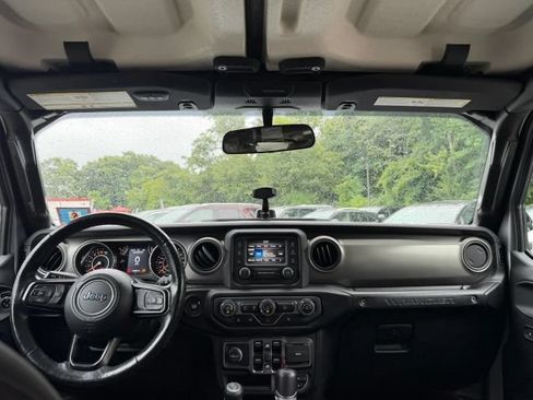 Used 2018 Jeep Wrangler Unlimited Sport S AWD/4WD image 16