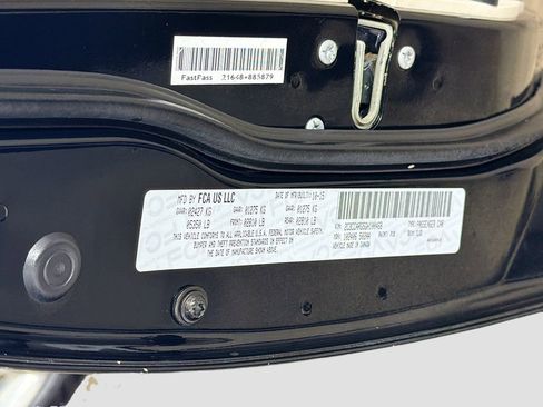 Used 2016 Chrysler 300 Limited AWD/4WD image 36