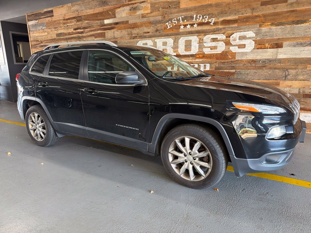 Used 2018 Jeep Cherokee Limited AWD/4WD image 13