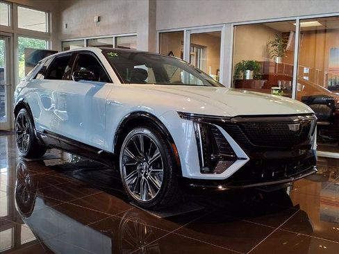 New 2025 Cadillac Lyriq Sport w/ Nappa Leather Package image 3