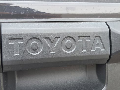 New 2026 Toyota Tacoma SR5 image 12