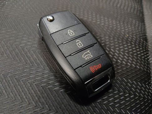 Used 2021 Kia Sportage LX image 32