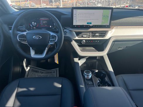 New 2026 Ford Explorer Active w/ Active Comfort Package image 6