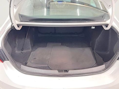 Used 2024 Chevrolet Malibu LT image 9