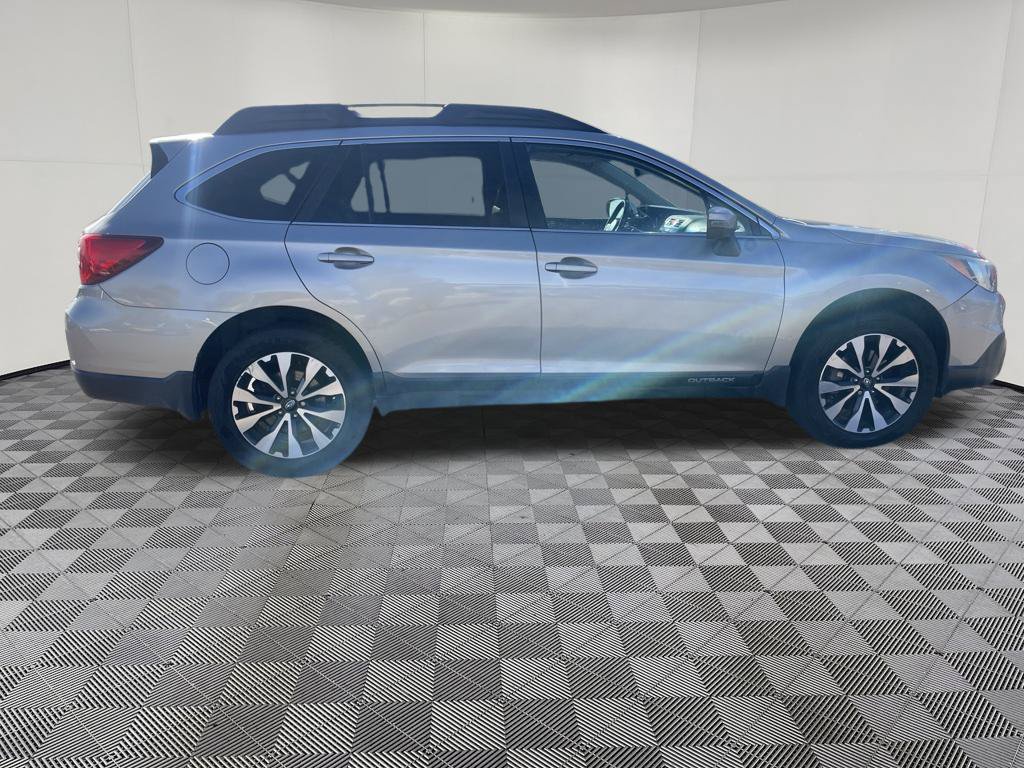 Used 2017 Subaru Outback 3.6R Limited w/ Popular Package #5 AWD/4WD image 9