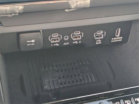 New 2026 Jeep Grand Wagoneer Summit image 20