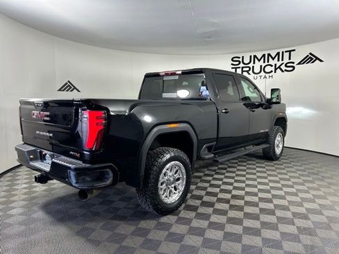 Used 2024 GMC Sierra 3500 AT4 w/ AT4 Preferred Package AWD/4WD image 5