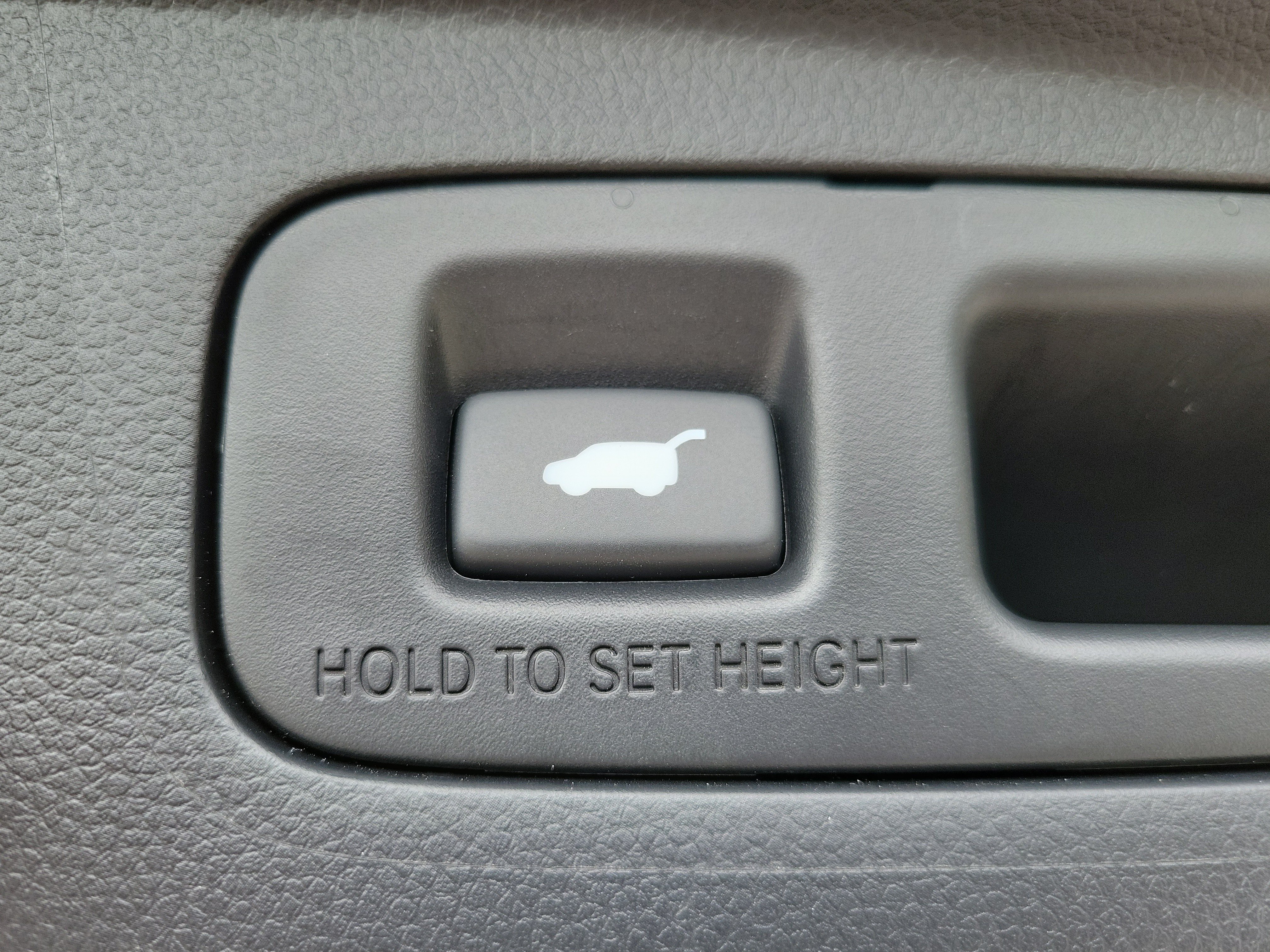 Used 2024 Honda CR-V EX-L image 12
