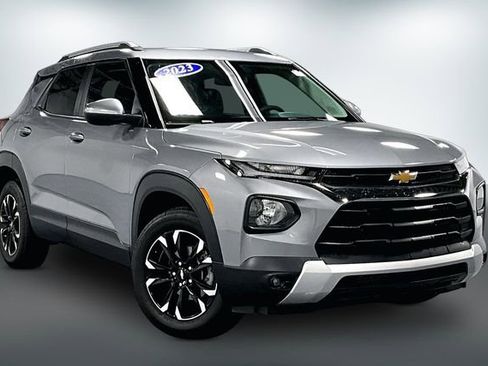 Used 2023 Chevrolet TrailBlazer LT AWD/4WD image 1