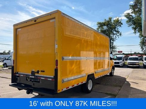 Used 2021 GMC Savana 3500 Extended w/ Power Convenience Package RWD image 4