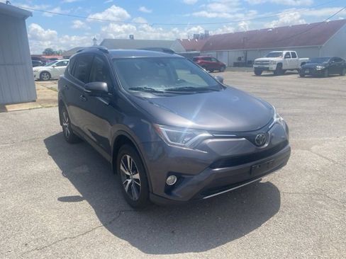 Used 2018 Toyota RAV4 XLE image 8