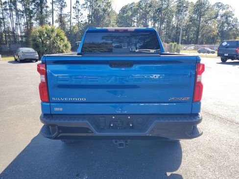 Certified 2022 Chevrolet Silverado 1500 ZR2 w/ Technology Package image 5
