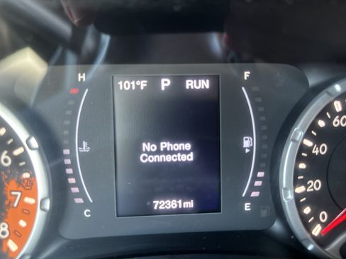 Used 2017 Jeep Renegade Latitude FWD image 7