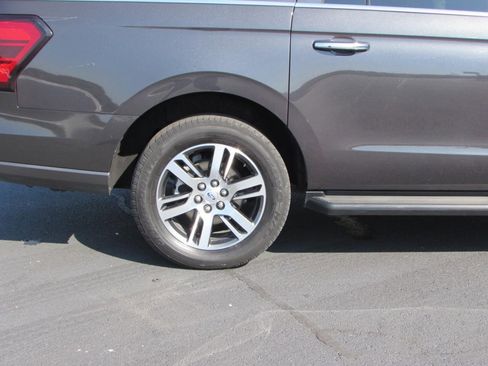 Used 2024 Ford Expedition Max Limited image 7