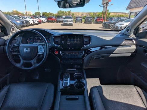 Used 2021 Honda Pilot Elite image 2