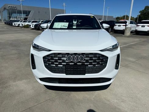 New 2025 Audi Q5 Premium Plus image 2