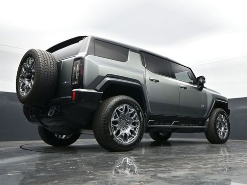 Used 2024 GMC Hummer EV 3X AWD/4WD image 43