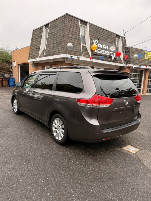 Used 2013 Toyota Sienna XLE w/ Premium Pkg AWD/4WD image 6