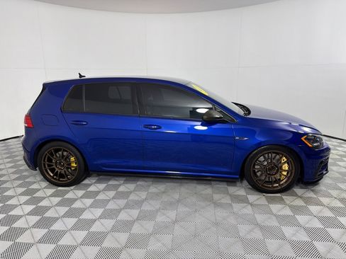 Used 2018 Volkswagen Golf R 4-Door image 4