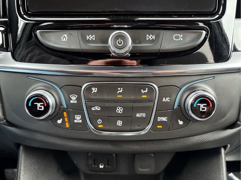 Certified 2023 Chevrolet Traverse LT image 21