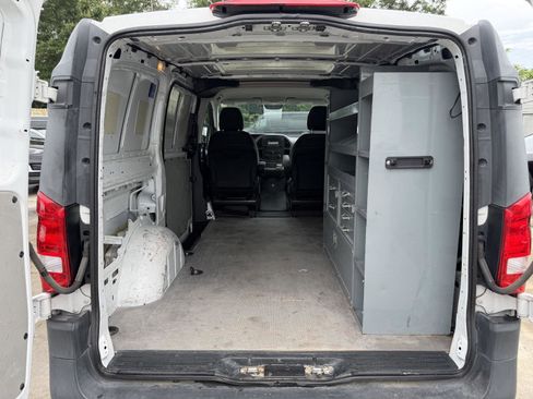 Used 2018 Mercedes-Benz Metris image 19