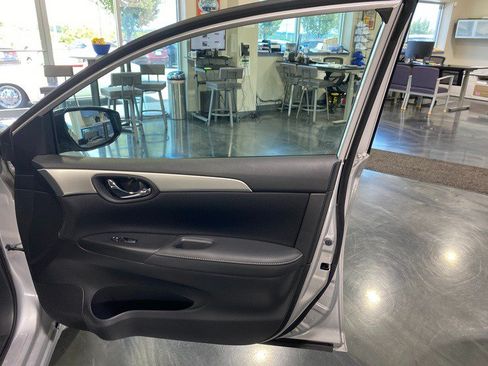 Used 2017 Nissan Sentra S FWD image 21